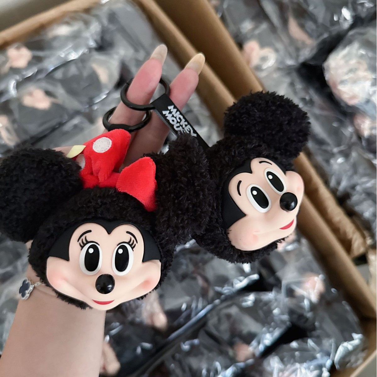 Mickey Minnie Pluche Pop Sleut - Carabiner Keychain recensie en prijs